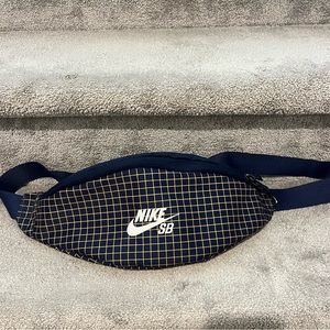 Nike belt bag